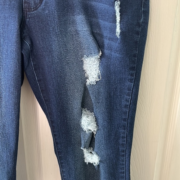 Venus Plus Size 16 Lift Ripped Jeans - Picture 5 of 6